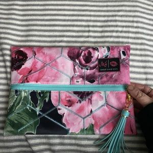 Makeup junkie bag